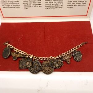 VINTAGE DODGE CLASSIC CAR NAMEPLATES COLLECTORS CHARM BRACELET